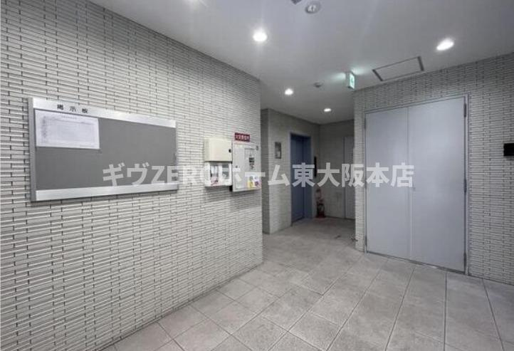 グランエクラ天下茶屋のロビー