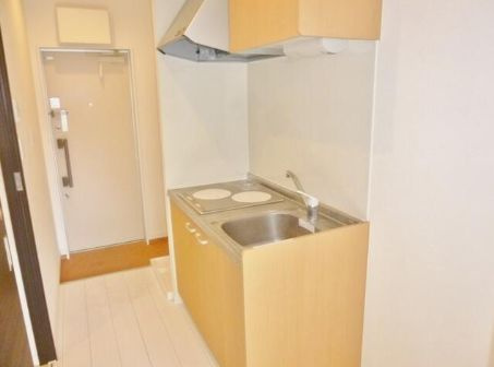 Ｔ`ｓ　ＯＴＡＫＩＢＡＳＨＩのキッチン|コンロはＩＨで安全に料理を楽しめます♪（同一仕様写真）