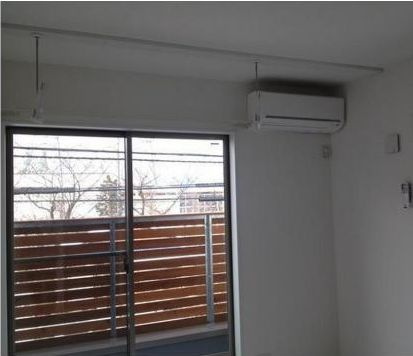 Ｔ`ｓ　ＯＴＡＫＩＢＡＳＨＩの洋室|バルコニーもありますよ☆（同一仕様写真）