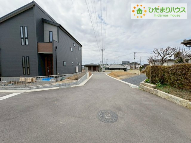 ひたちなか船窪第3　新築戸建の前面道路含む現地写真|車の出入りもラクラクできちゃいます(^^♪