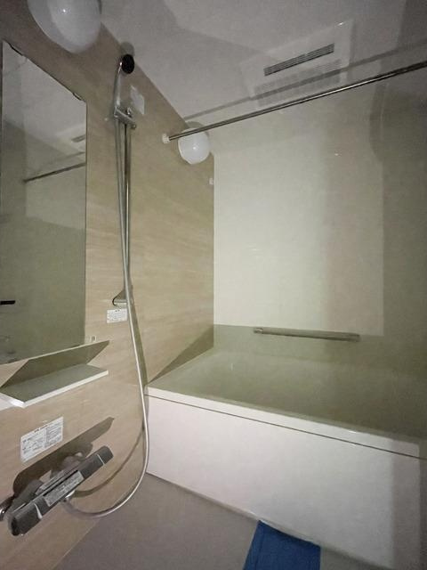 コスモグラシア三ノ輪の浴室