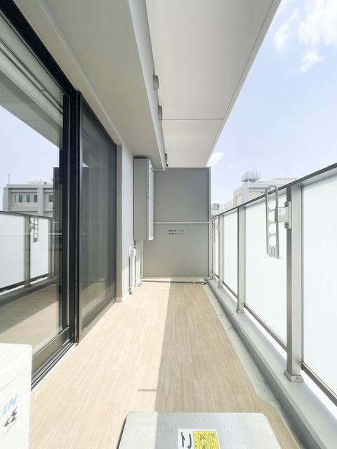 コスモグラシア三ノ輪のバルコニー