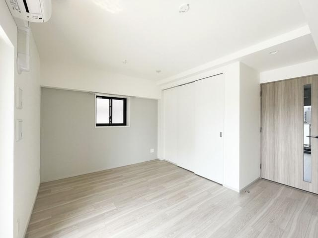 コスモグラシア三ノ輪の居間・リビング