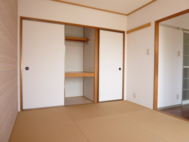 ゼフィールＢの和室