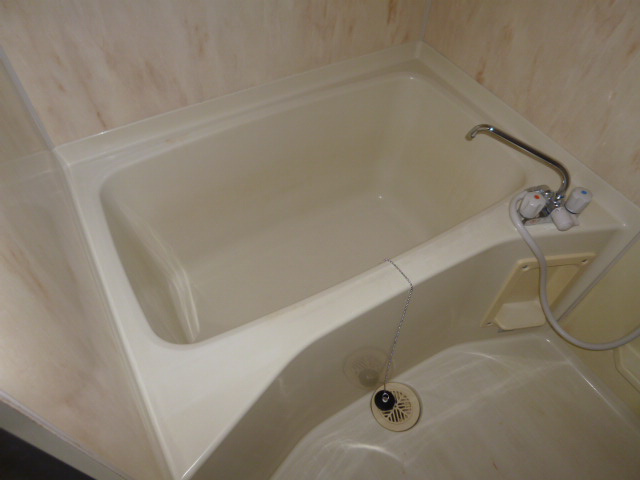 ゼフィールＢの浴室