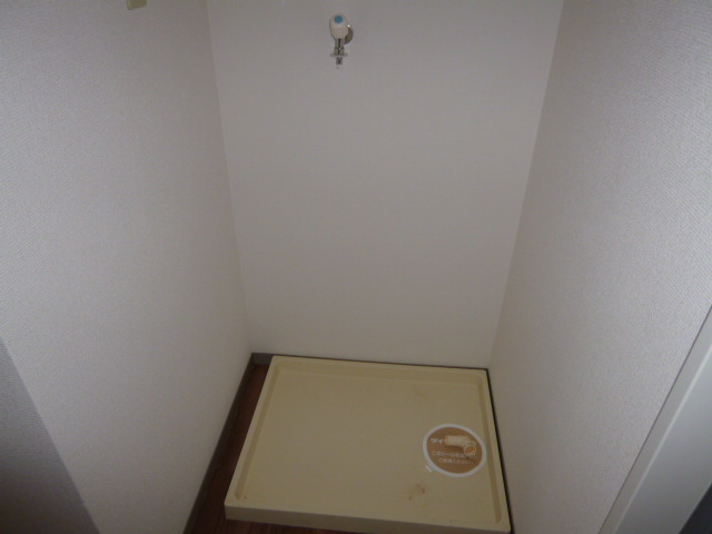 ゼフィールＢのその他|洗濯置場