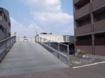 【駐車場】 | ツインズ・スクエア イースト