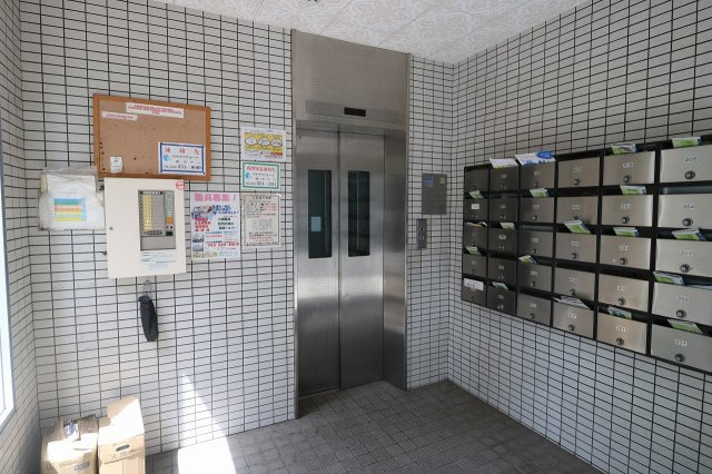 オリエンタル小倉北第二のエントランス|毎日通るエントランスはこのようになっています