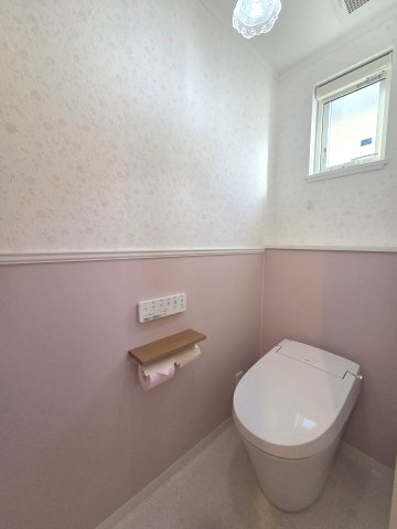 海外邸宅のような輸入住宅　北九州市門司区羽山1丁目のトイレ|トイレです