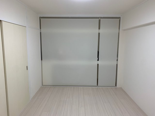 緑ヶ丘第四マンションの洋室|個人の部屋や寝室として使える洋室です