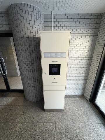 安部山公園センチュリー21壱番館のエントランス|落ち着いたエントランスです