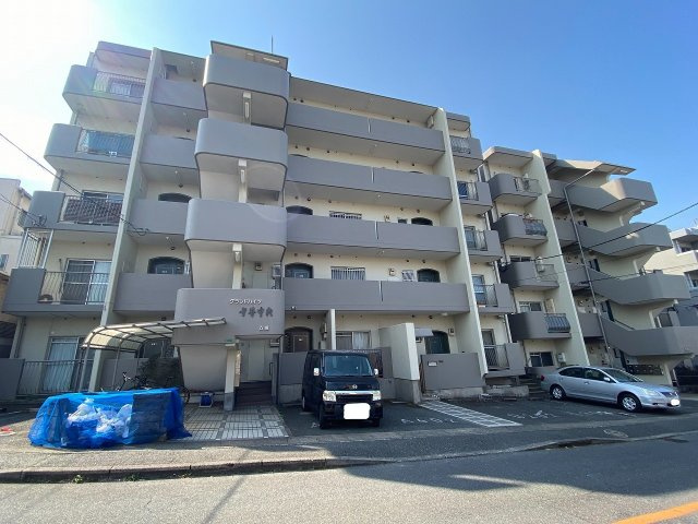 グランドハイツ中井中央B棟の外観|建物外観を気になさる方へ、見た目の良い物件です