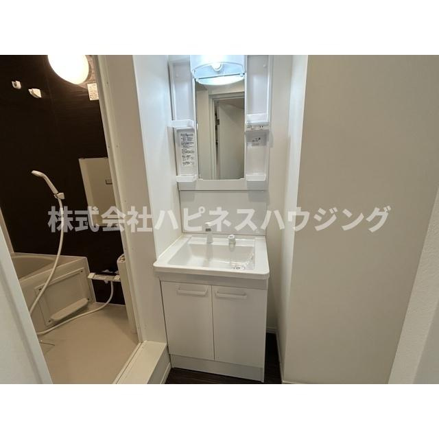 MQuarto柏の独立洗面台|落ち着いた空間のお風呂です