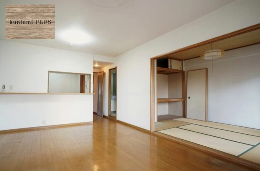 レックスコート都島の居間・リビング