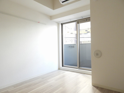 【居間・リビング】 | ララプレイス難波シエール