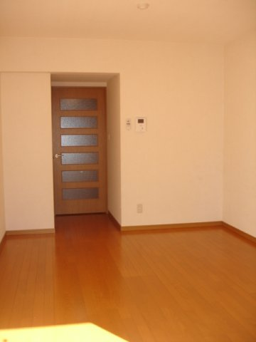 ルヴェール多磨の居間・リビング