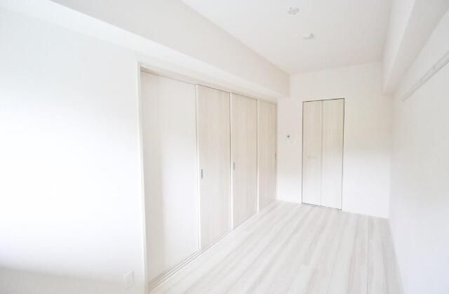 イルミナーレ学大の内装