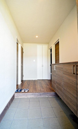 【玄関】 | 大室高原別荘地　戸建