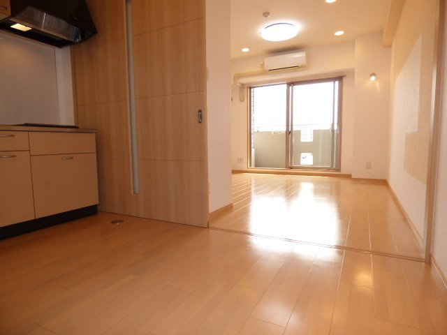 コンフォートレジデンス御堂筋本町の居間・リビング