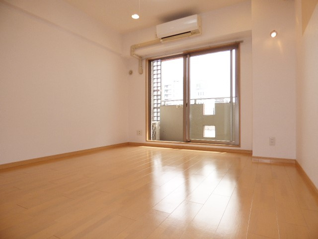 コンフォートレジデンス御堂筋本町の寝室