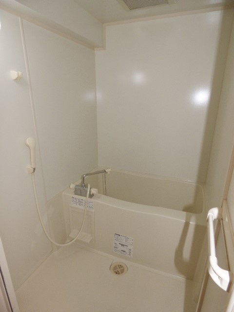 コンフォートレジデンス御堂筋本町の浴室