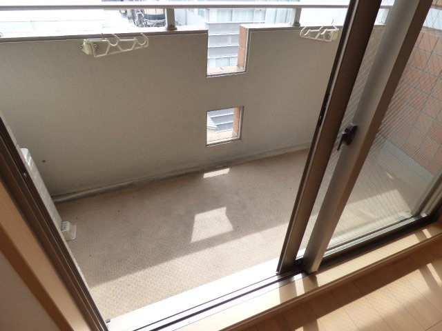 コンフォートレジデンス御堂筋本町のバルコニー