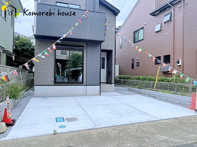 上尾市東町　5期　新築一戸建て　リガーレ　01の駐車場|駐車場の用意があります