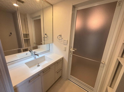 【独立洗面台】 | ルイシャトレ平野喜連II番館