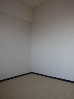 【洋室】 | メゾン山本