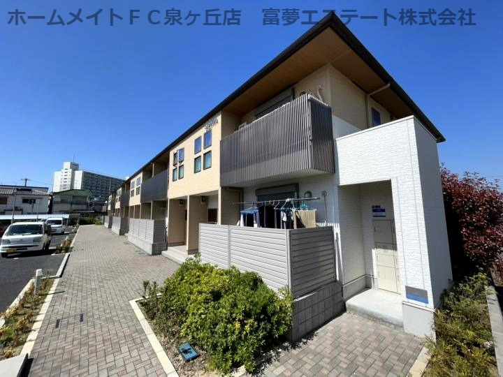 アベンシスの外観