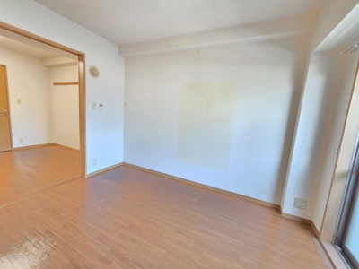 【洋室】 | メゾンアズール