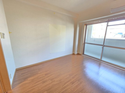 【洋室】 | メゾンアズール