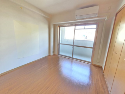 【洋室】 | メゾンアズール