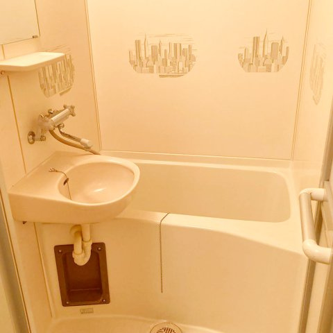 ハウスオブリザ北23条の浴室