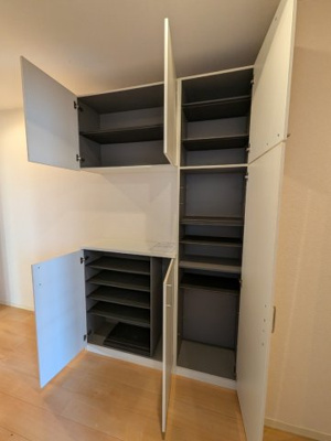 【玄関】 | ホワイトハウス2