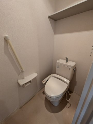 【トイレ】 | ホワイトハウス2