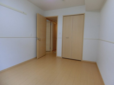 【洋室】 | プリムローズ