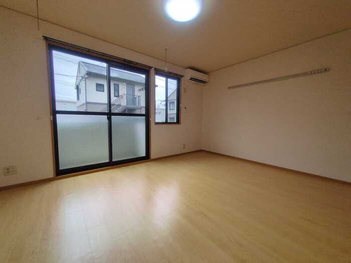 プレミールの居間・リビング