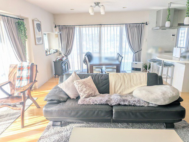 【居間・リビング】 | アースコート永犬丸（C-8）