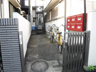 【エントランス】 | エムシーハウス | 他のお部屋の参考写真となります。