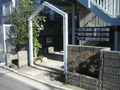 【エントランス】 | エステートピアいずみ