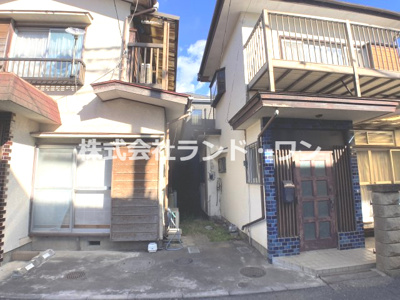 【前面道路含む現地写真】 | 所沢市和ヶ原1丁目 | 古家2棟あり(空家)