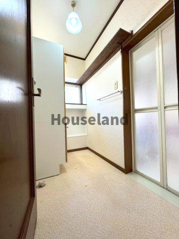 岩出市岡田戸建の洗面所