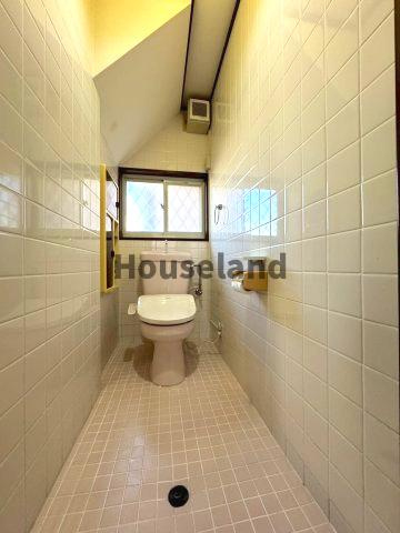 岩出市岡田戸建のトイレ