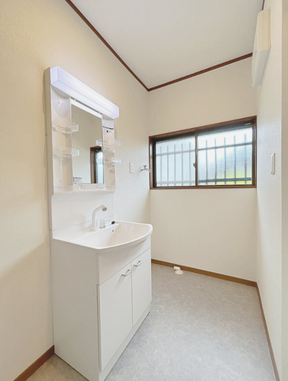 売中古戸建　富士市今泉４丁目の独立洗面台