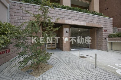 【エントランス】 | レジディア島津山 | 建物の内部です