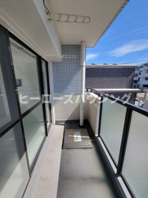 【バルコニー】 | COZY桜の町 | ※同タイプの写真となり、実際のお部屋とは異なる場合があります