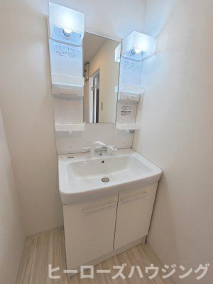 【洗面所】 | COZY桜の町 | ※同タイプの写真となり、実際のお部屋とは異なる場合があります
