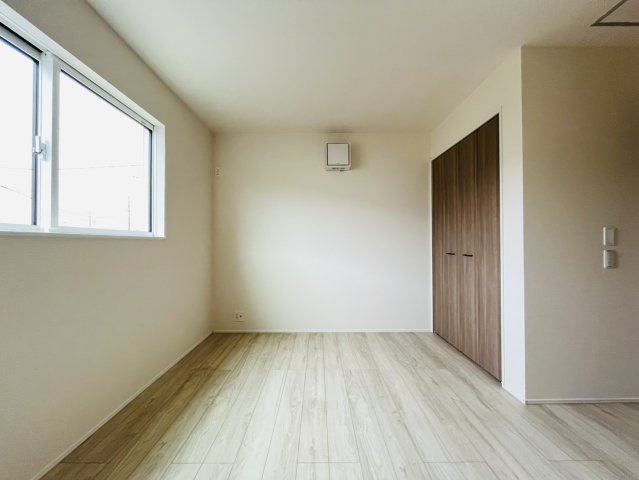 東海市加木屋町三ツ池12-128『仲介手数料無料』新築戸建ての洋室