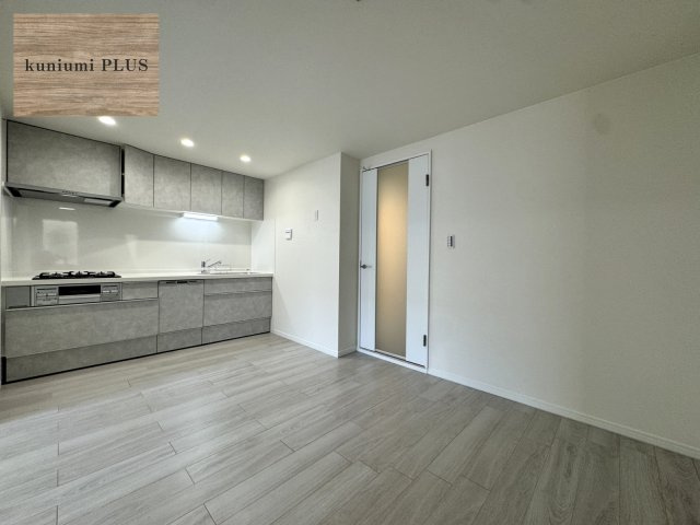 リバーサイドともぶち第1住宅第27号棟の居間・リビング